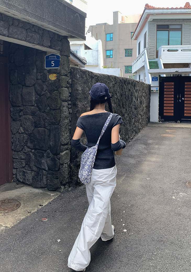 アームウォーマー付きリブトップス