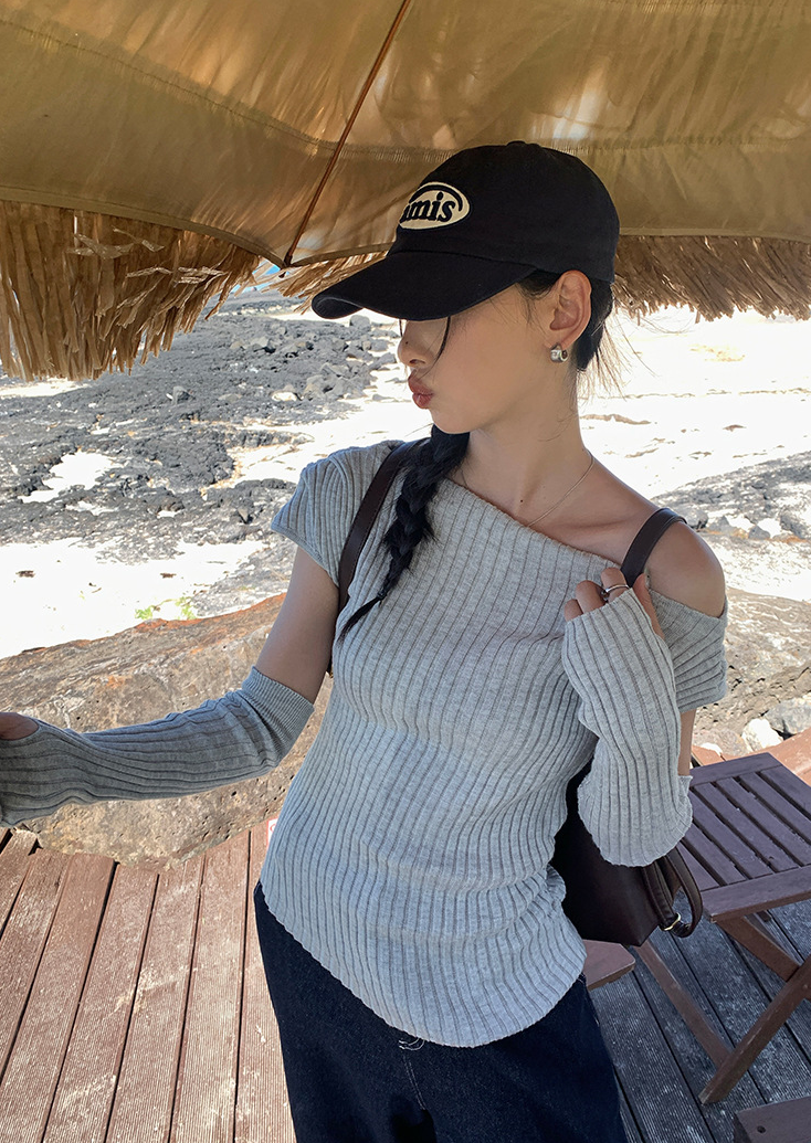 アームウォーマー付きリブトップス