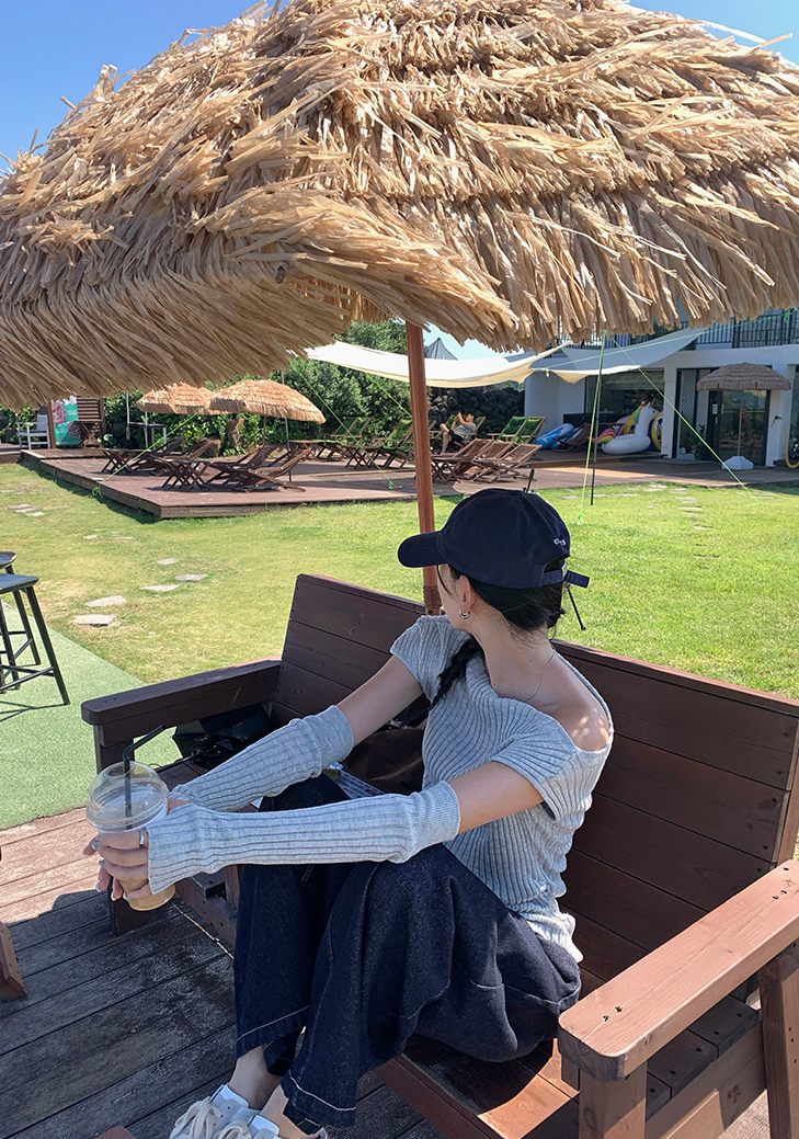 アームウォーマー付きリブトップス