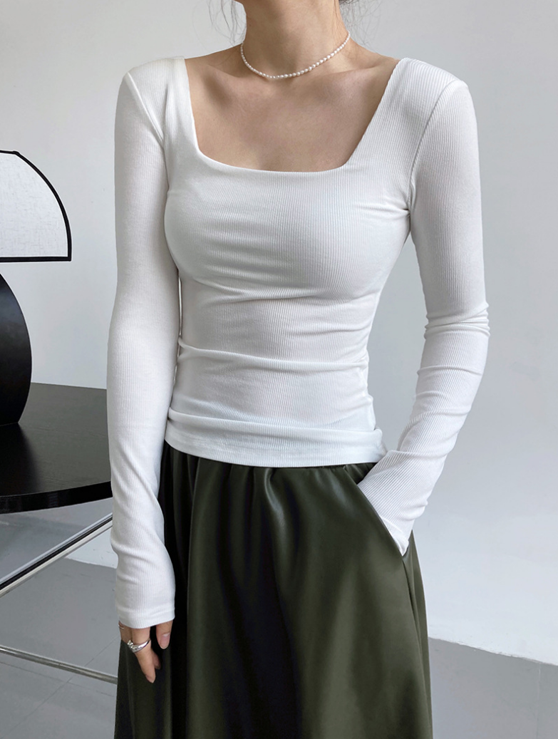 スクエアネックスリムカットソー