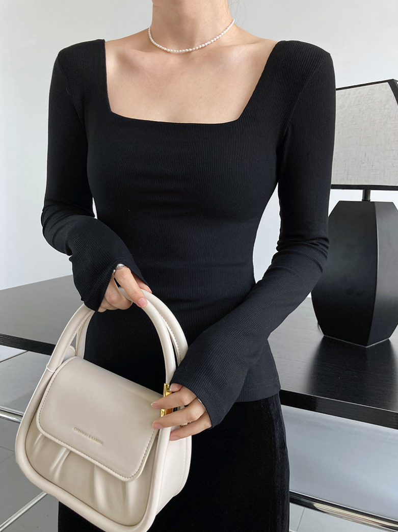 スクエアネックスリムカットソー