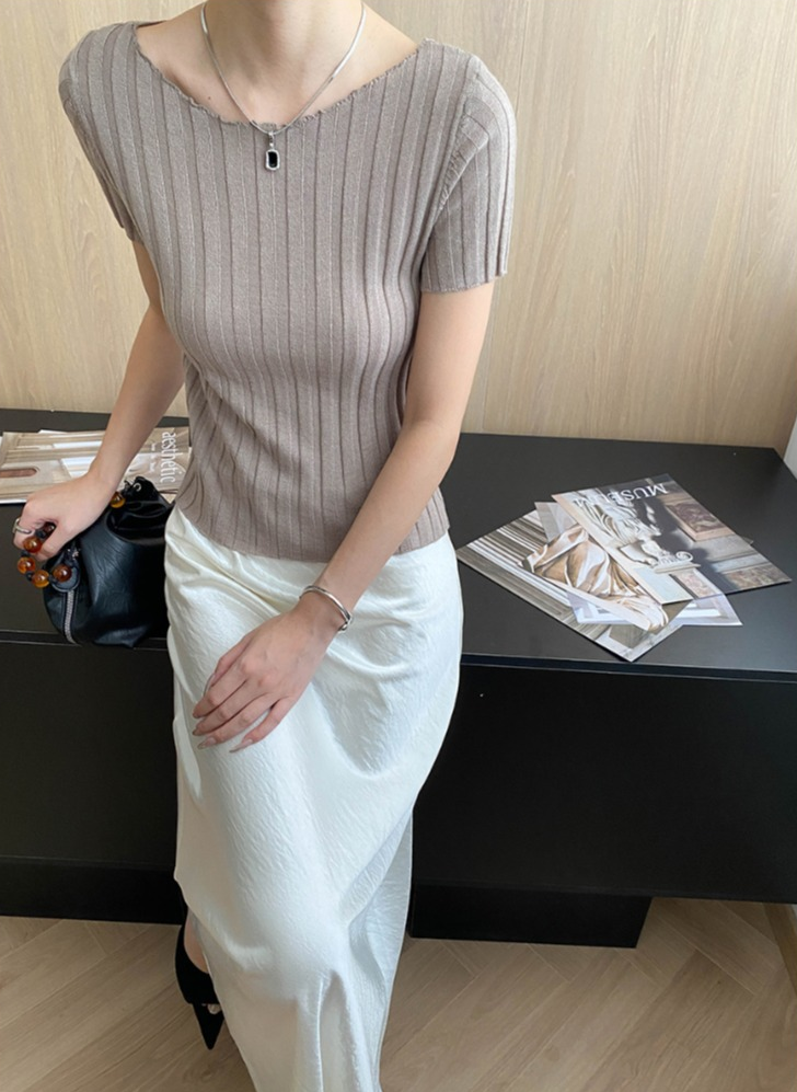 ベーシックワイドリブニット