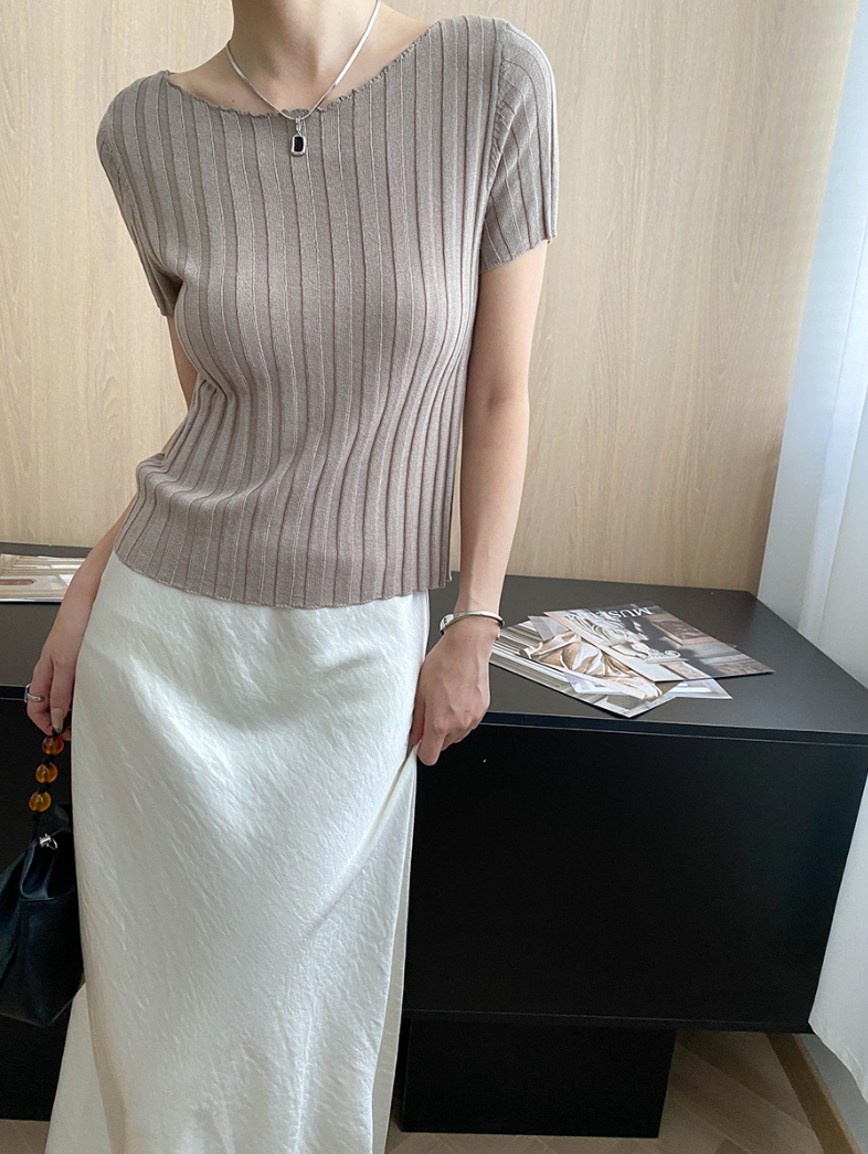 ベーシックワイドリブニット