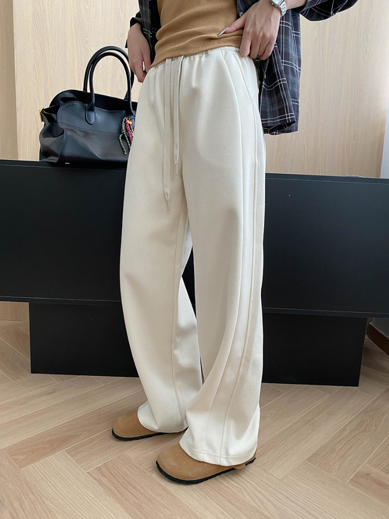 ストレートスウェットパンツ