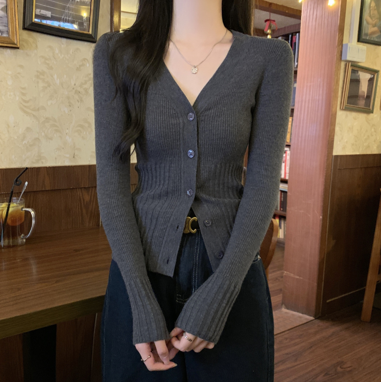【8/29(金)12:00〜販売START】リブニット Vネックカーディガン