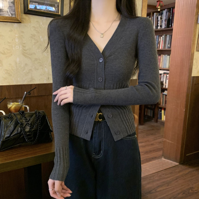 リブニット Vネックカーディガン