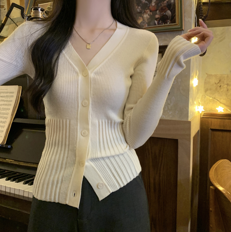 リブニット Vネックカーディガン