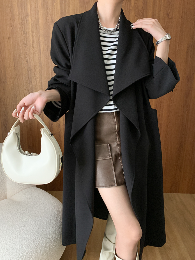 ラペルカラーベルト付きロングトレンチコート