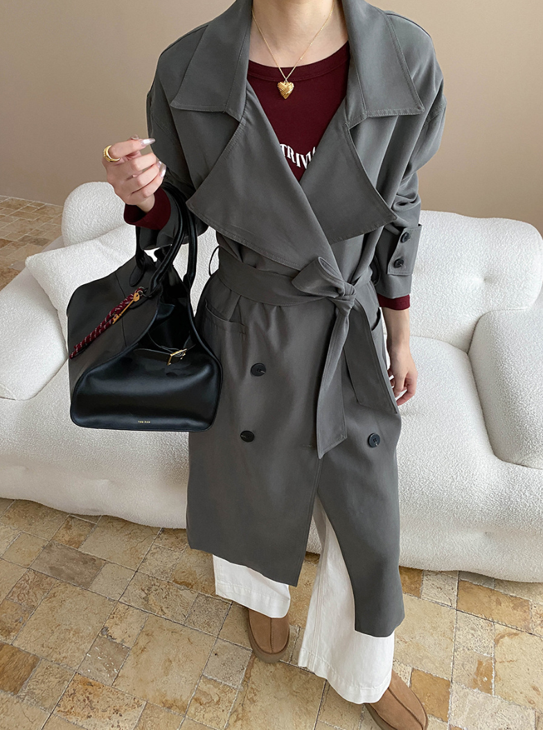 ダブルボタンロングトレンチコート