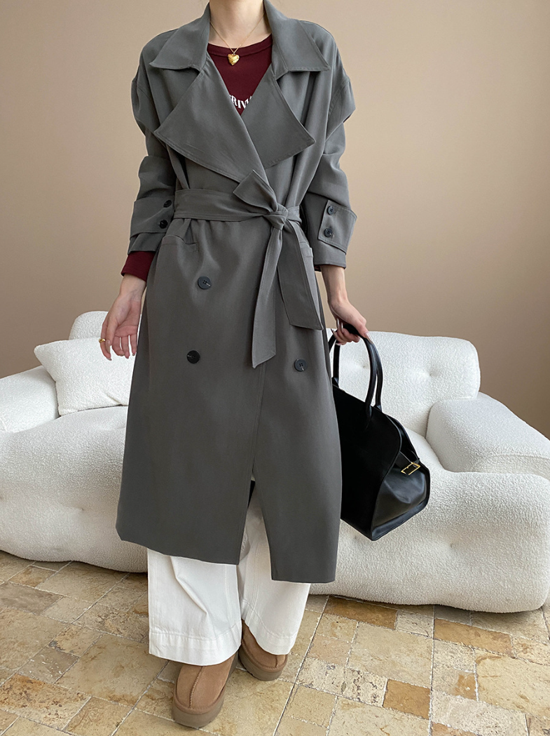 ダブルボタンロングトレンチコート