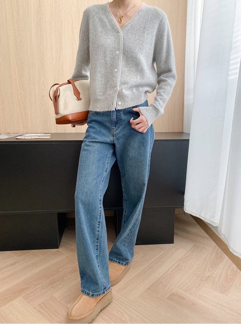 フェザータッチVネックカラーカーディガン