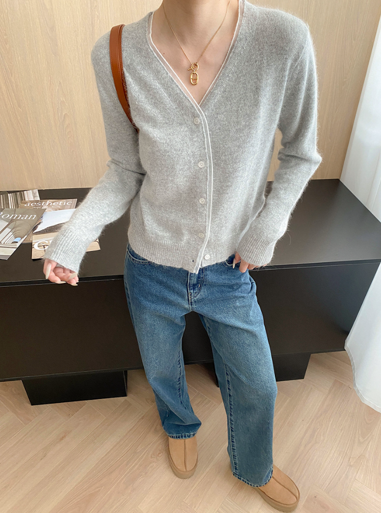 フェザータッチVネックカラーカーディガン