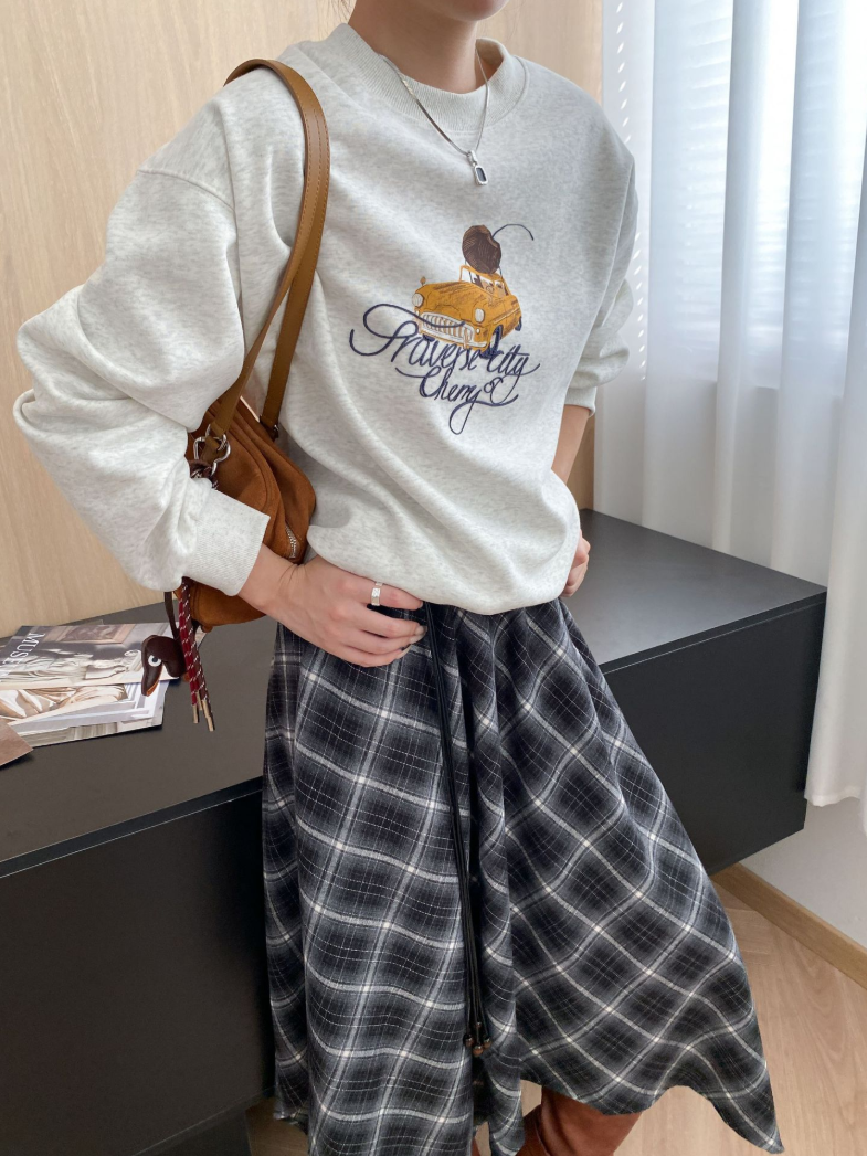 ヴィンテージ刺繍スウェットプルオーバー