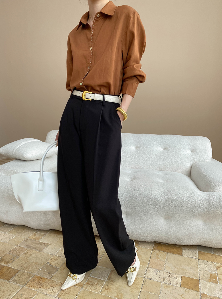 タックストレートパンツ