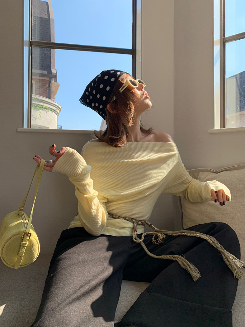 オフショルダースリムリブニットトップス