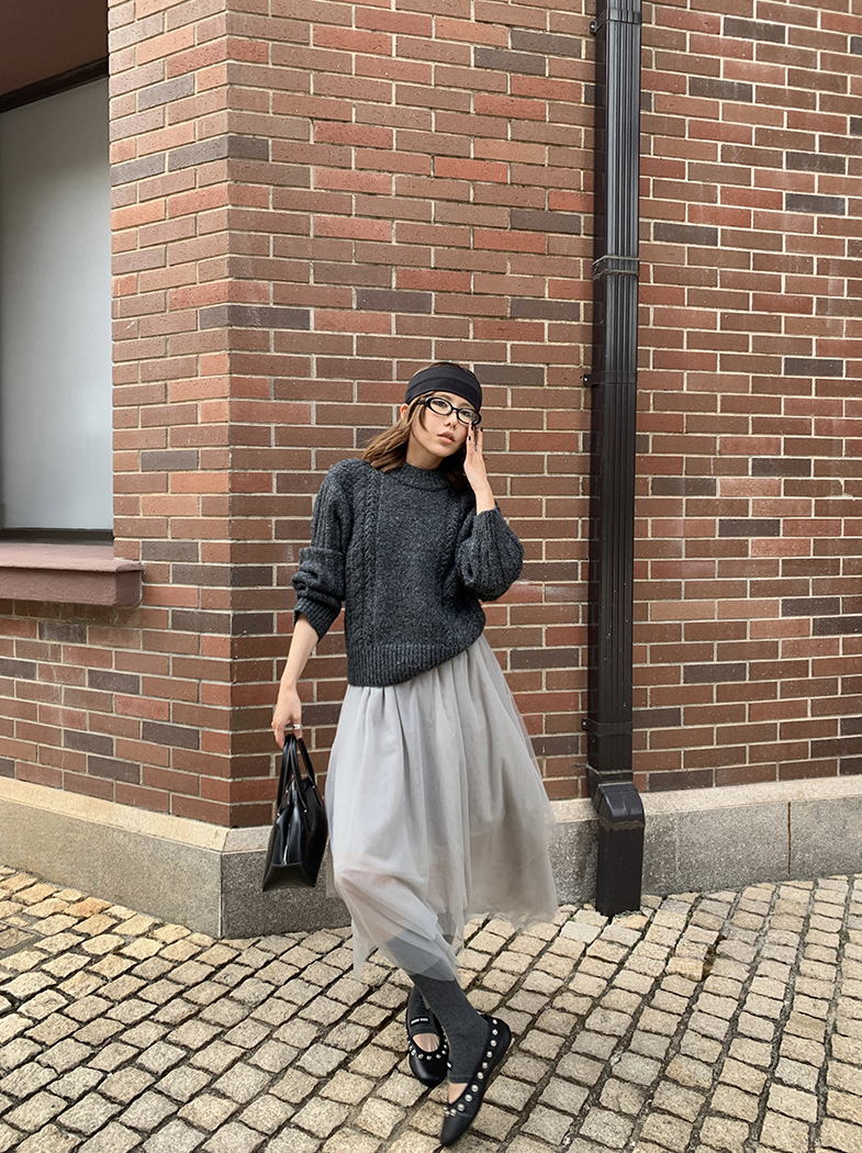 ケーブルニットクルーネックプルオーバー