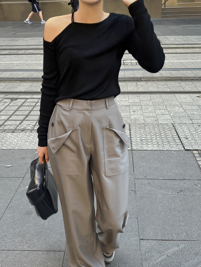 アシメショルダーニットトップス