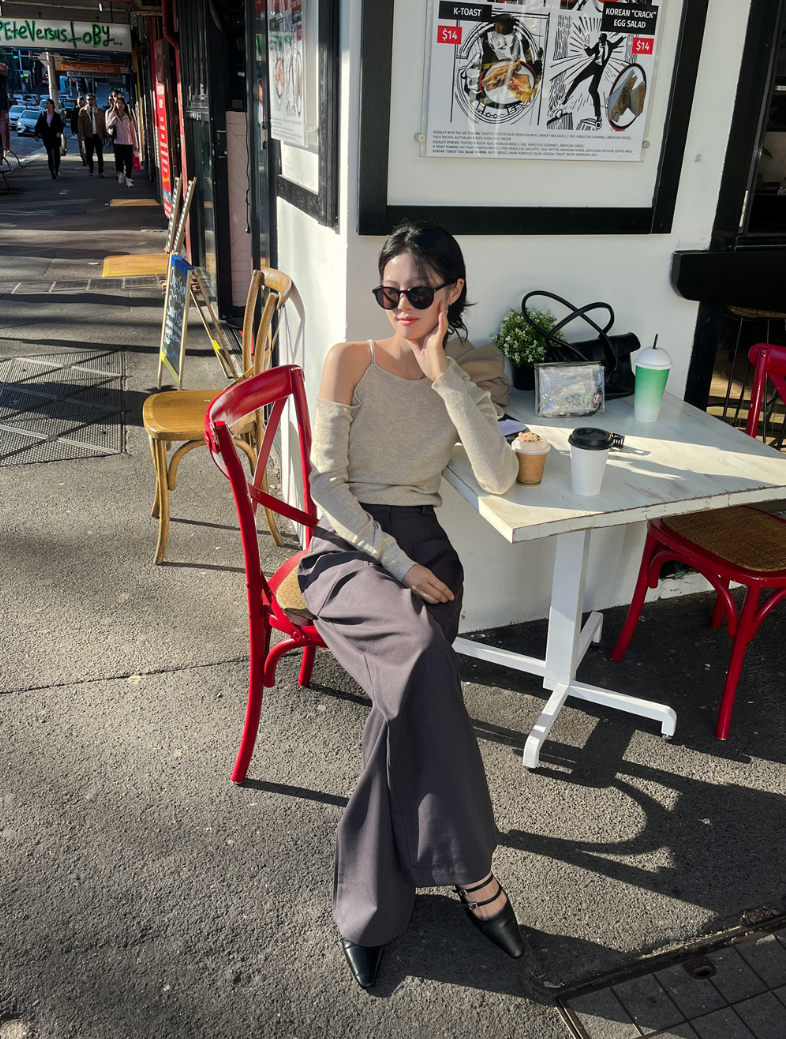 アシメショルダーニットトップス