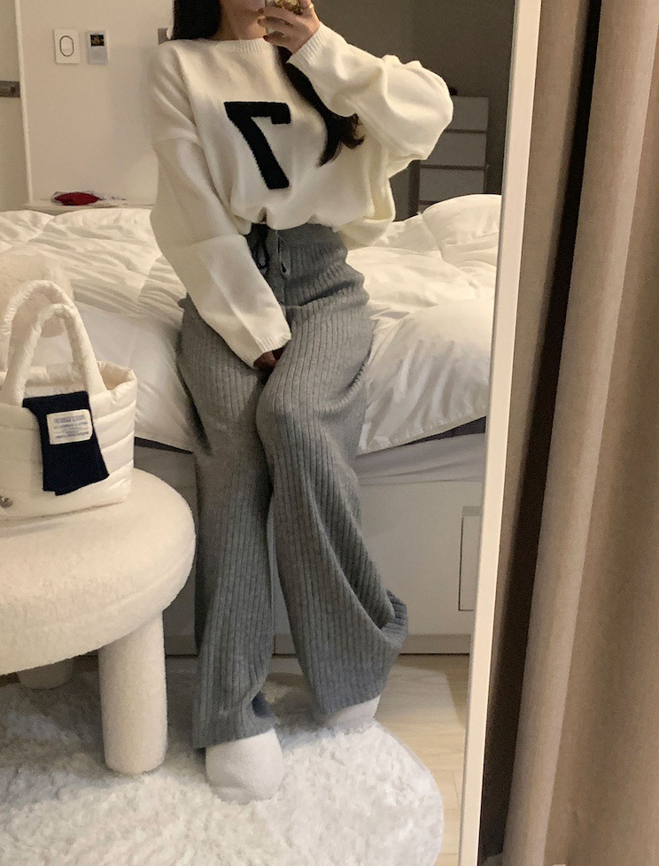 リブニットワイドパンツ