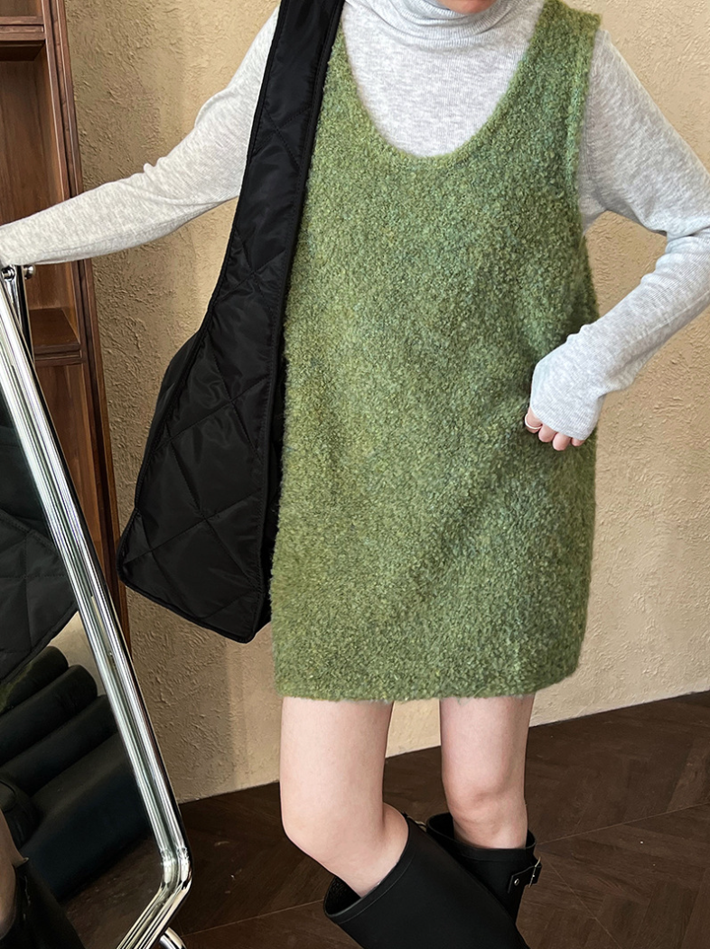 ボアタッチニットベストワンピース