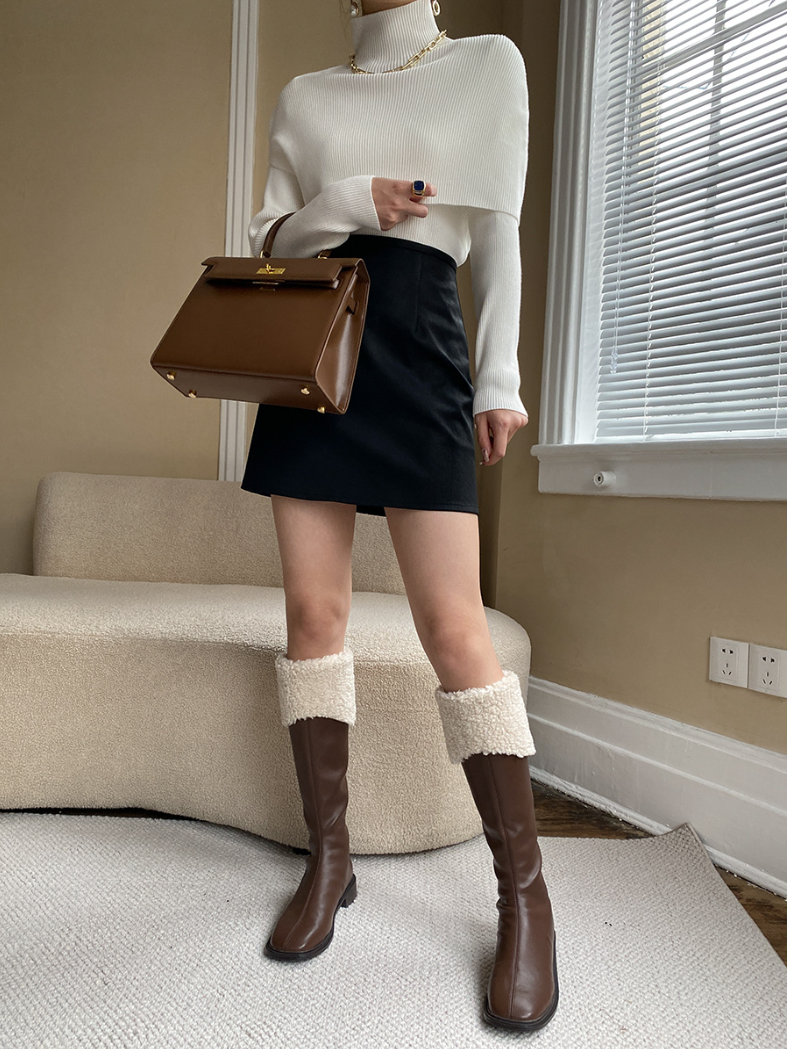 フェイクレザーミニスカート