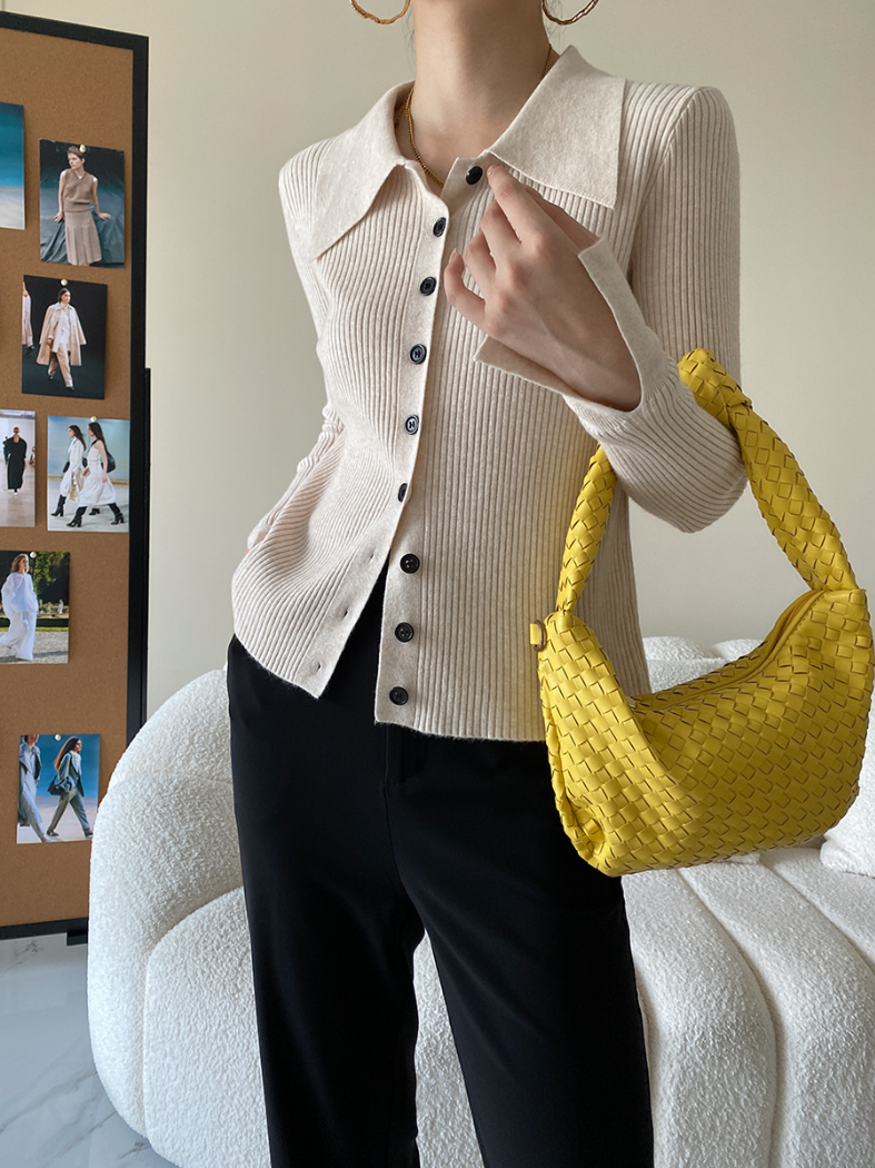 ワイドカラーニットカーディガン