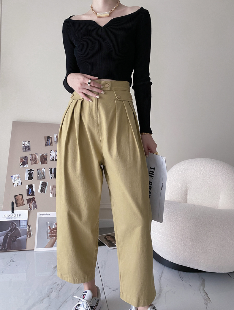 カーブネックリブニットトップス