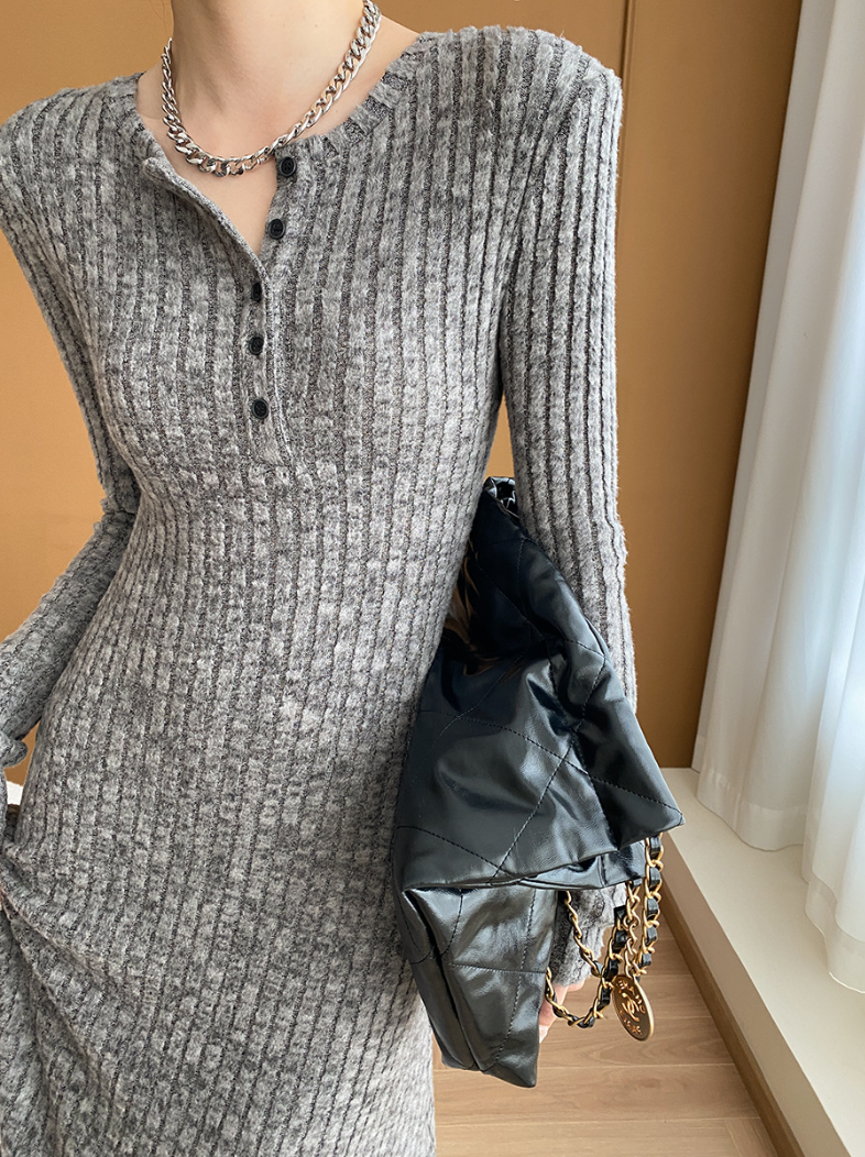 リブニットロングワンピース