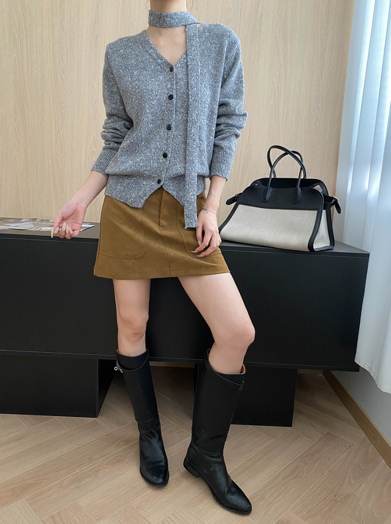 タイリボンVネックカーディガン