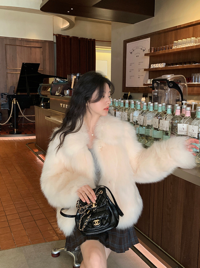 【11/7(金)PM12:00~販売START】フェイクファーショートジャケット