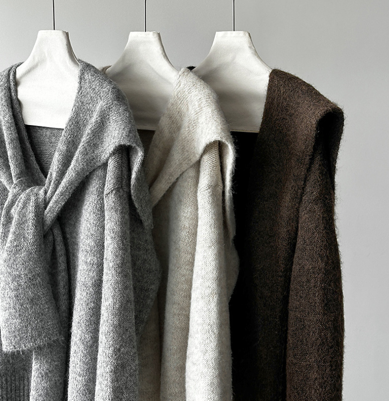 【11/7(金)PM12:00~販売START】ニットショール付きVネックプルオーバー