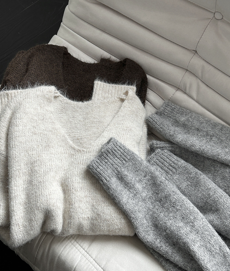 【11/7(金)PM12:00~販売START】ニットショール付きVネックプルオーバー