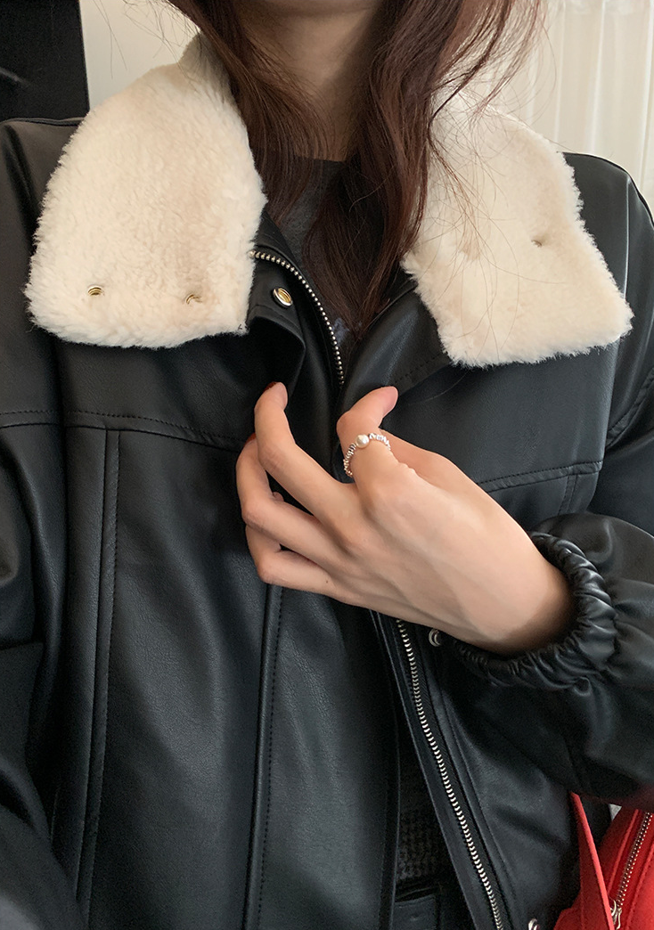 【11/7(金)PM12:00~販売START】ボアカラーフェイクレザーブルゾン