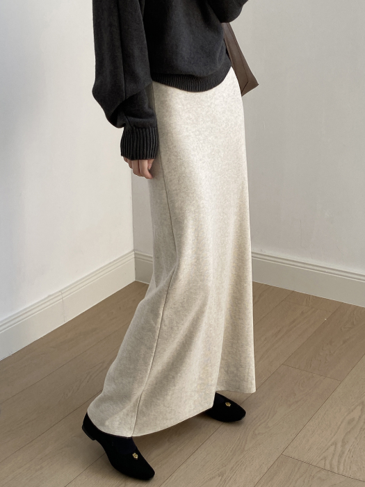 ニットナローロングスカート