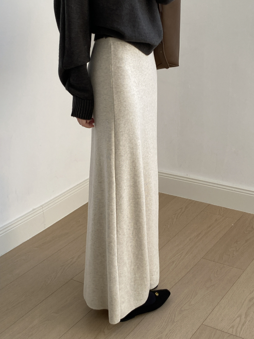 ニットナローロングスカート