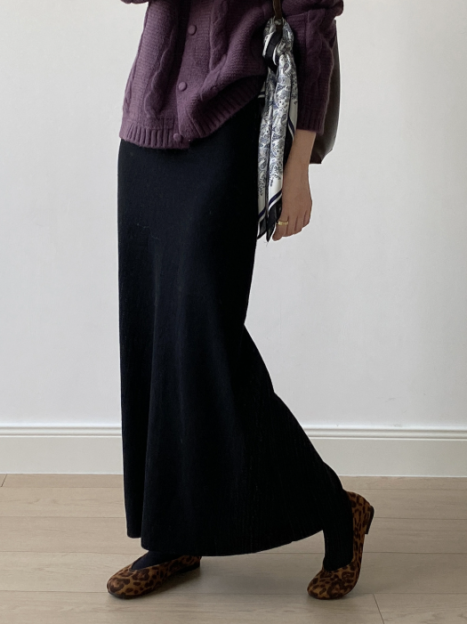 ニットナローロングスカート