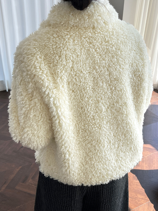 ボアシャギーショートジャケット