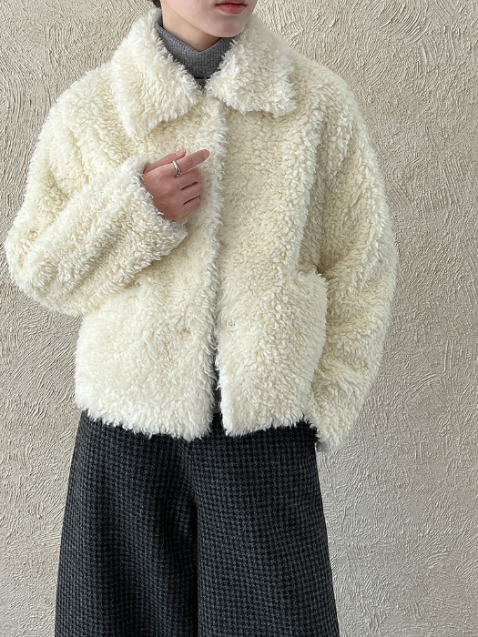 ボアシャギーショートジャケット