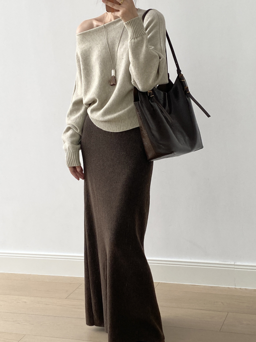 シンプルワンショルニット