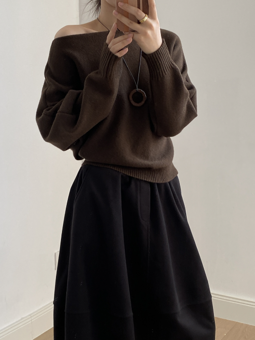 シンプルワンショルニット