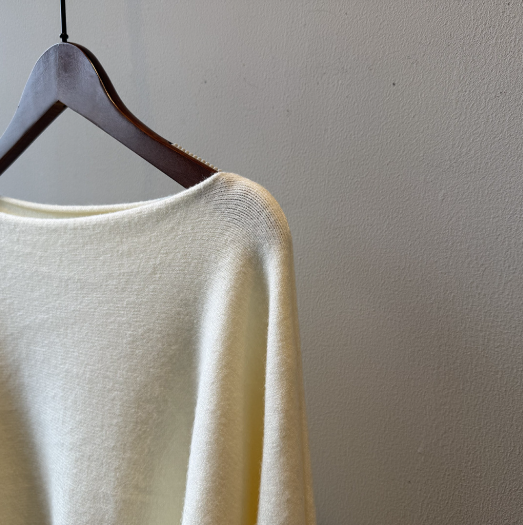 シンプルワンショルニット