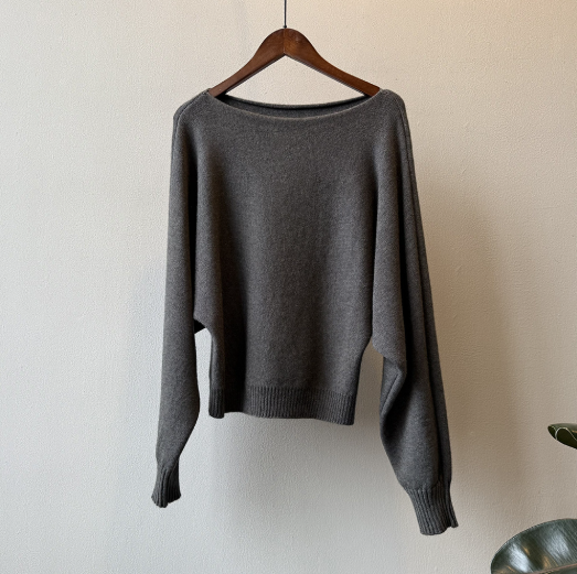 シンプルワンショルニット