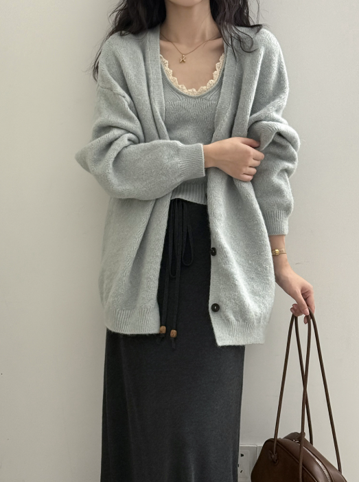 ソフトタッチニットカーデ&レーストリムキャミトップセット