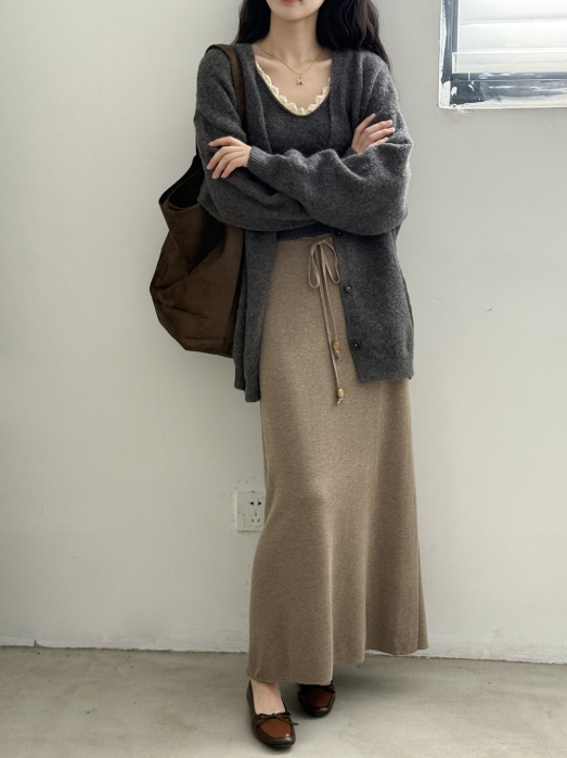 ソフトタッチニットカーデ&レーストリムキャミトップセット