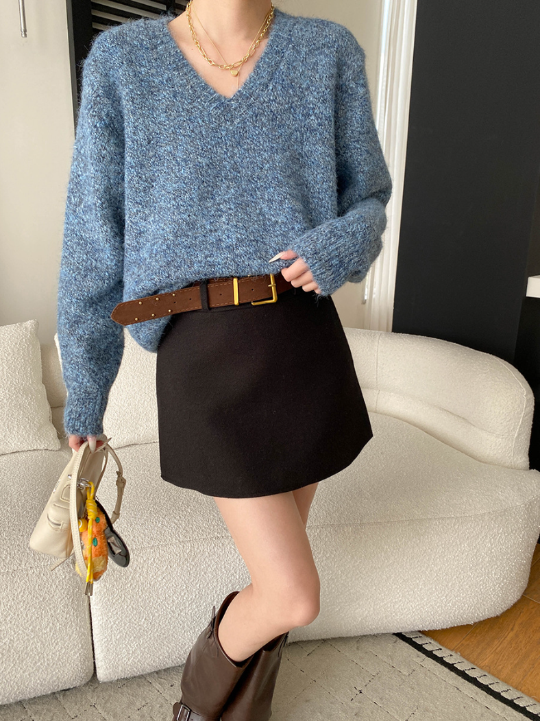 【11/28(金)PM12:00~販売START】Vネックループニットプルオーバ―