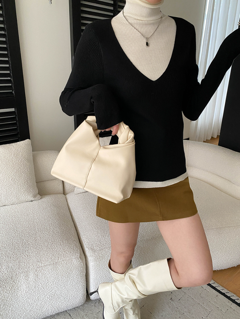 【11/28(金)PM12:00~販売START】ディープVレイヤードリブニットトップス