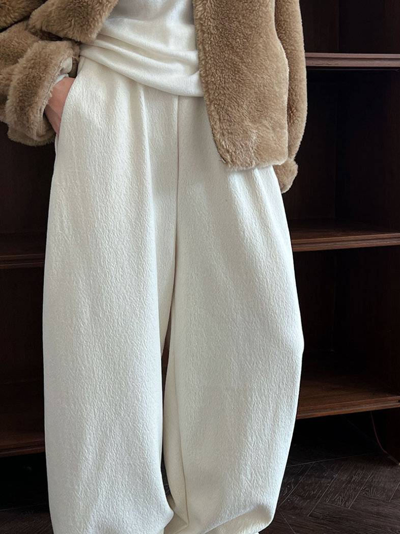 ボリュームワイドパンツ