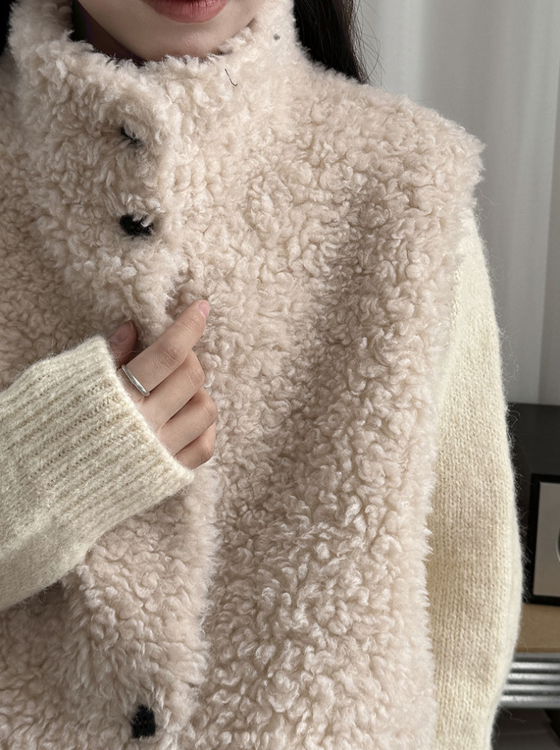 ムートンタッチショートベスト