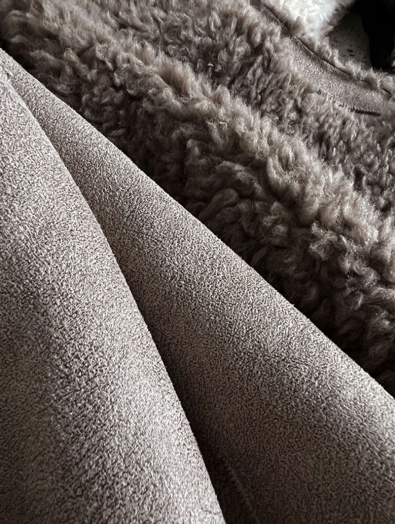 ムートンタッチショートベスト