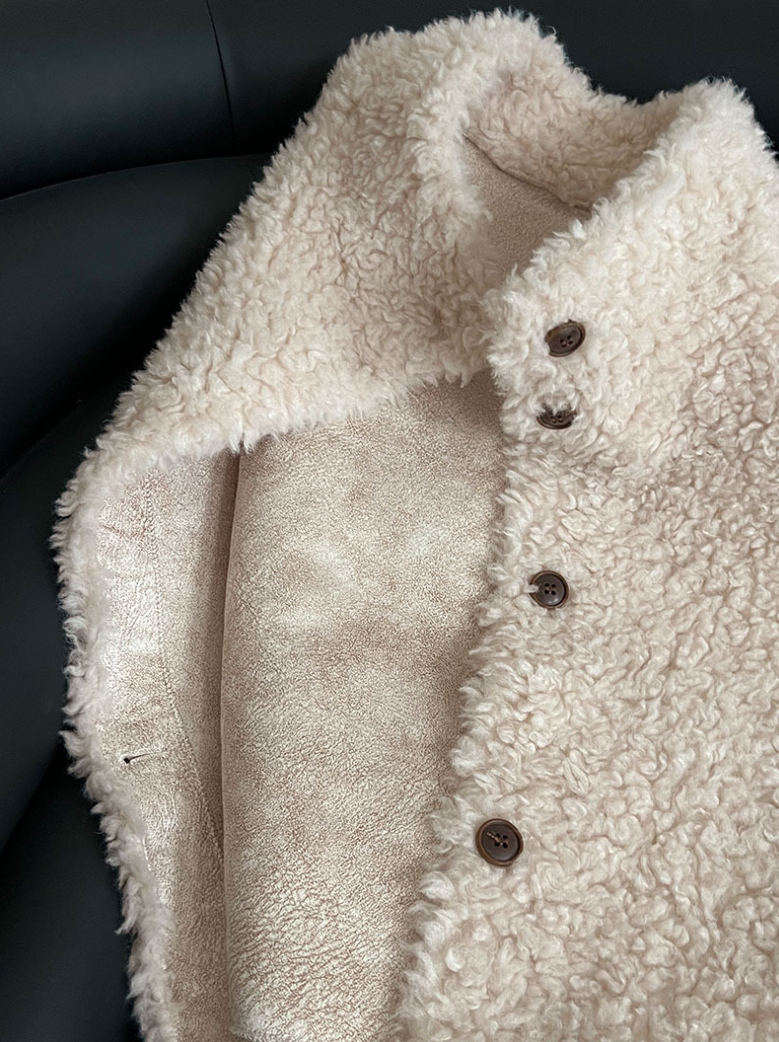 ムートンタッチショートベスト